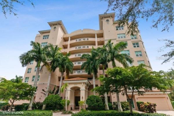 MERIDIAN AT THE OAKS PRESERVE