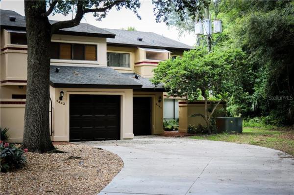 DUNWOODY PLACE CONDO