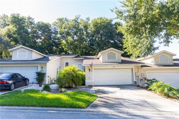 TOWNHOMES/ VILLAGE GREEN