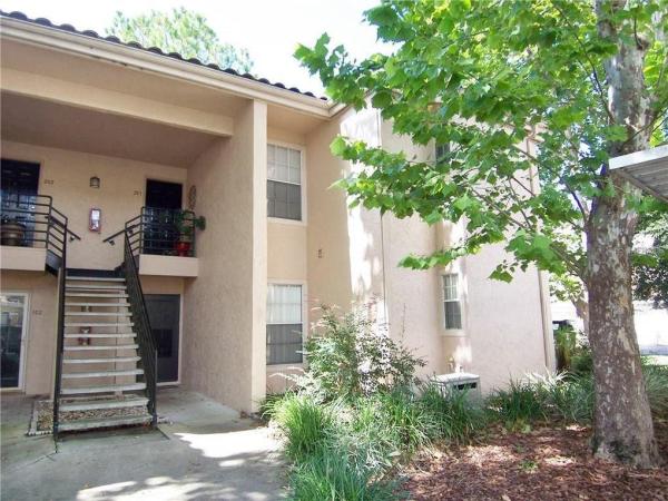 VINEYARD SOUND CONDO