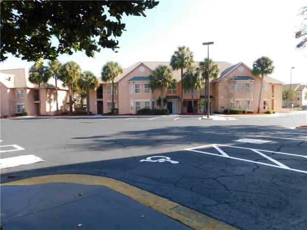 PARKWAY PALMS RESIDENCE MAINGATE