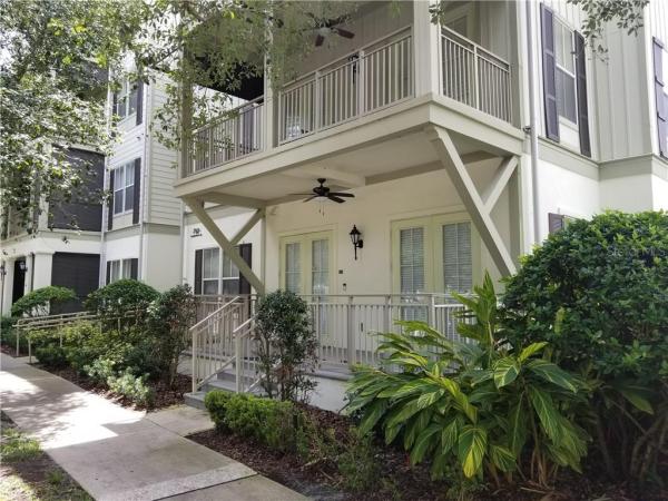 CARLYLE RESIDENCE S CELEBR CONDO