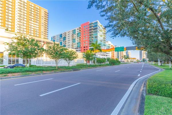 GRAND CENTRAL AT KENNEDY OFFICES