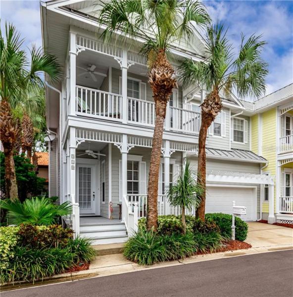 KEYS AT HARBOUR ISLAND