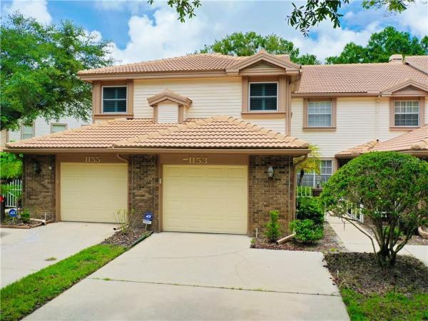 LAUREL OAKS AT EAST LAKE