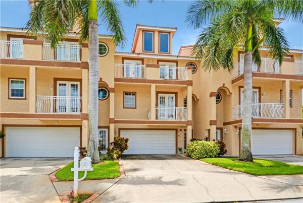 TIDES VILLAGE - CONCOURSE