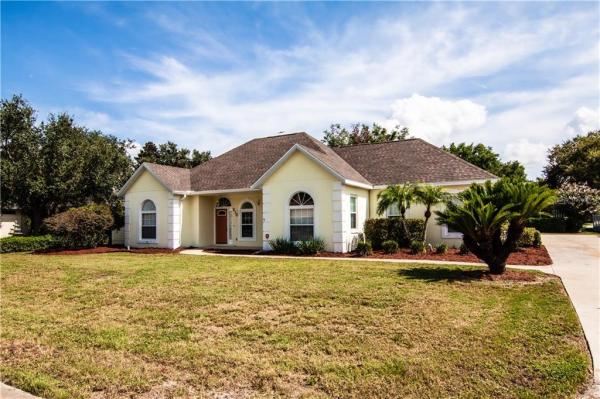 TAVARES SOUTH SHORES ON LAKE EUSTIS