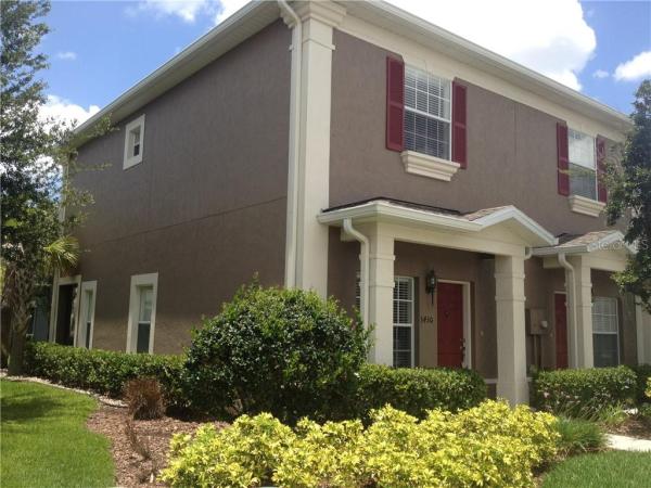 VICTORIA PINES CONDO