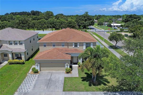 BLACKSTONE AT BAY PARK