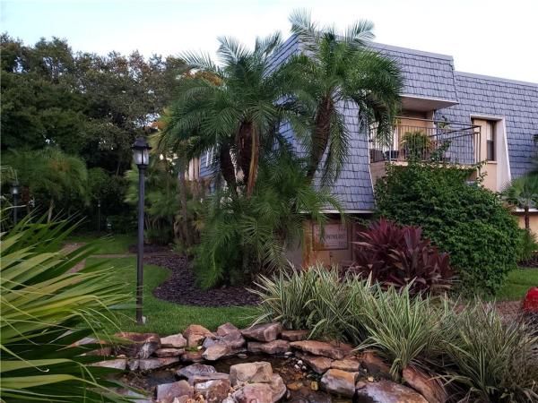 VICTORIA PALMS CONDO