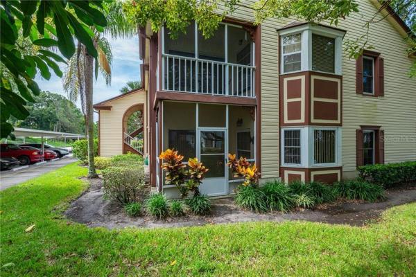 COUNTRY LAKES I CONDO