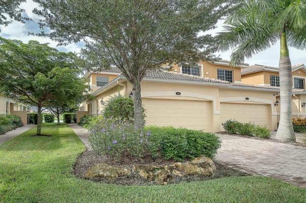 COACH HOMES I AT RIVER STRAND 2195/5517