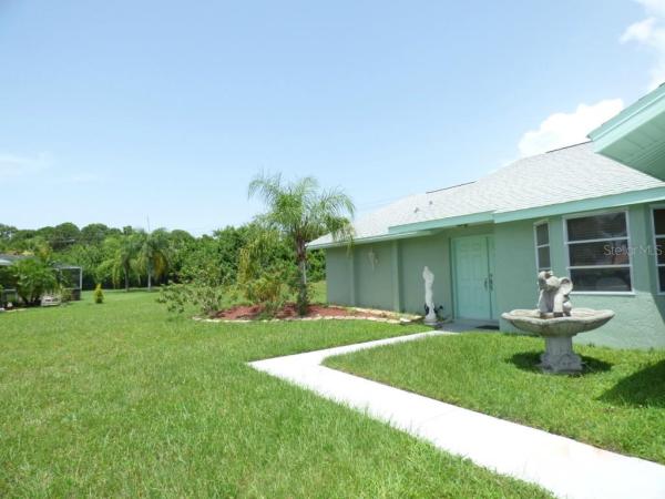 MEADOW RUN AT JACARANDA