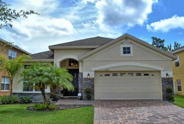 WOODLAND LAKES PRESERVE UN 01B