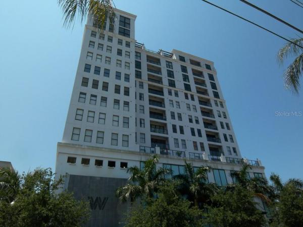 WALKER-WHITNEY PLAZA CONDO