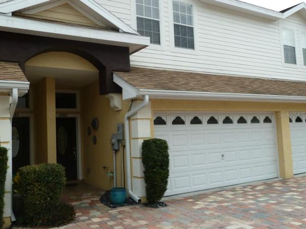 ESTANCIA PLACE TWNHMS