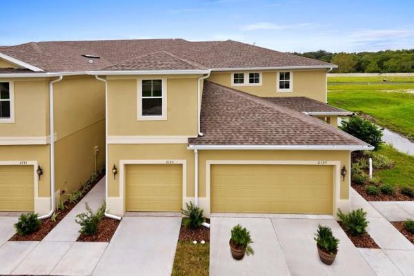 BROADWAY CENTRE TOWNHOMES