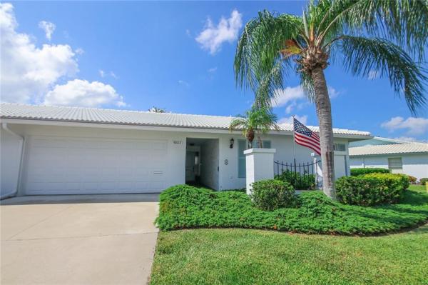 VILLAGE GREEN OF BRADENTON