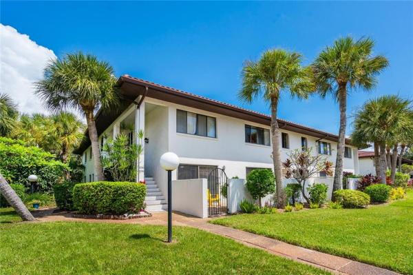 VALENCIA GARDEN CONDO II