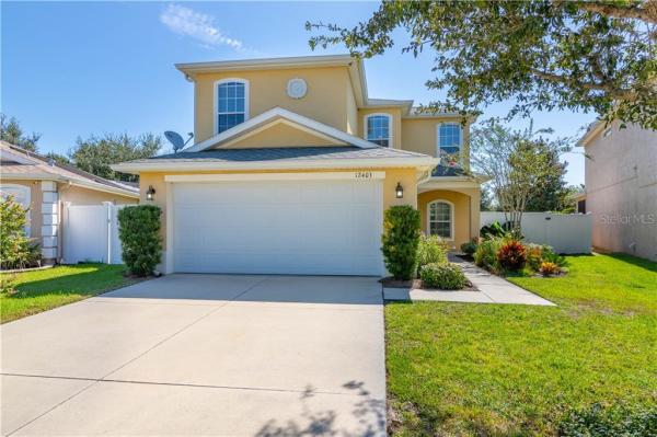 VILLAGES OF PARKWOOD