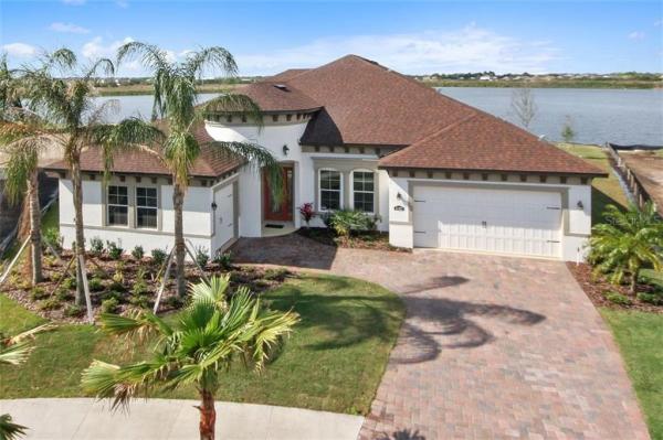 LUCAYA LAKE CLUB PH 3