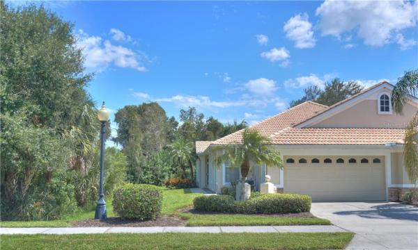 PELICAN POINTE GOLF & COUNTRY CLUB