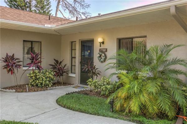 COUNTRY OAKS CONDO 01