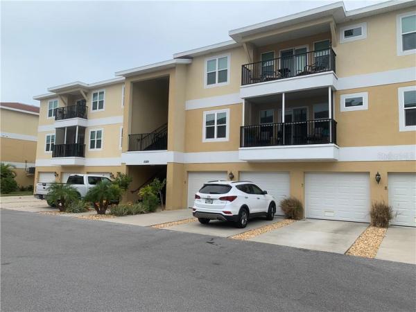 REGENCY PALMS CONDOS BLDG 2