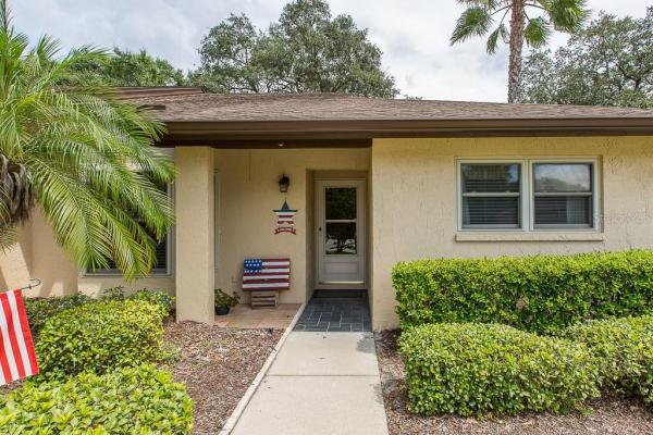 GOLF VIEW VILLAS CONDO 02