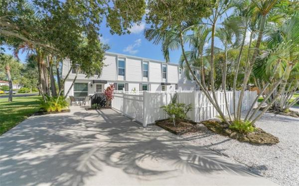 PINE SHORES ESTATE 5TH SEC