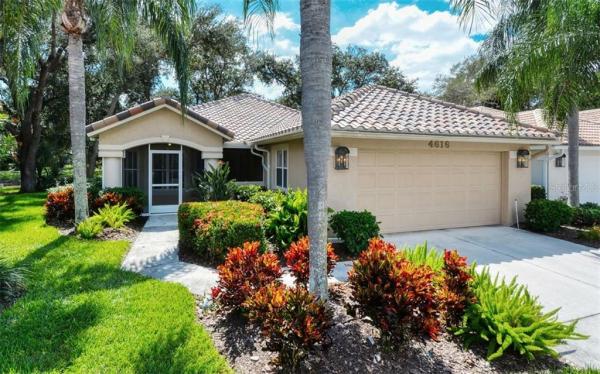 VILLAS AT DEER CREEK