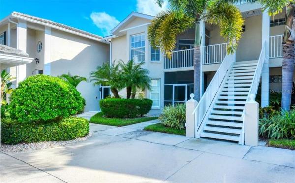 FAIRWAY GLEN ST ANDREWS PARK