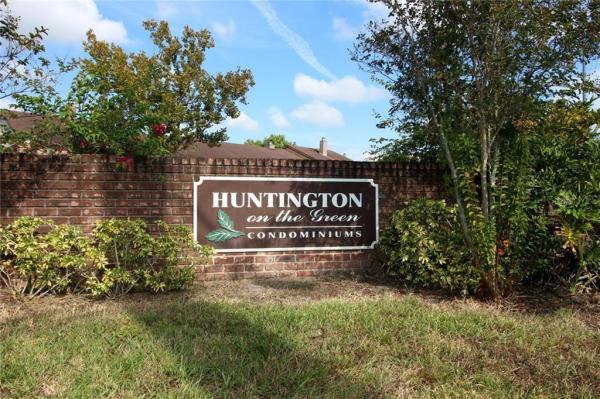 HUNTINGTON ON GREEN CONDO