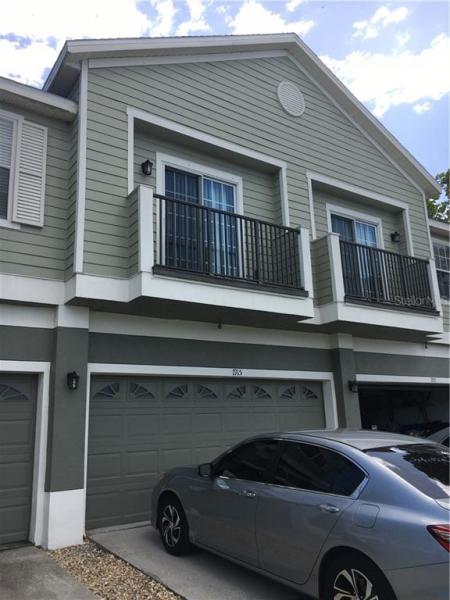 VILLAS AT ESTANCIA CONDO