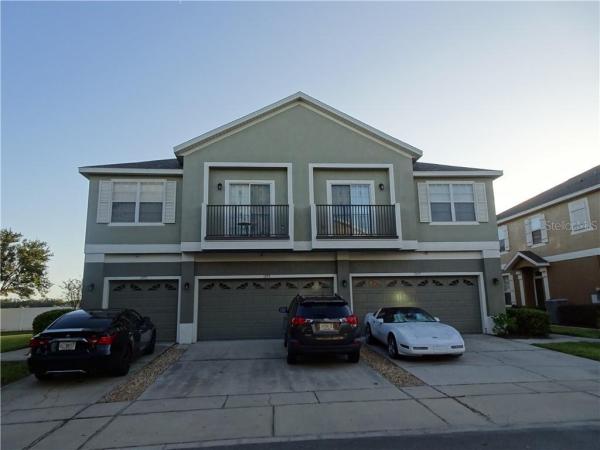 VILLAS AT ESTANCIA CONDO