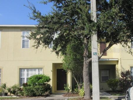 KINGS LAKE TOWNHOMES - фото