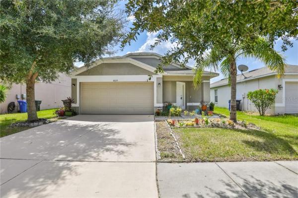 CARRIAGE POINTE PH 1