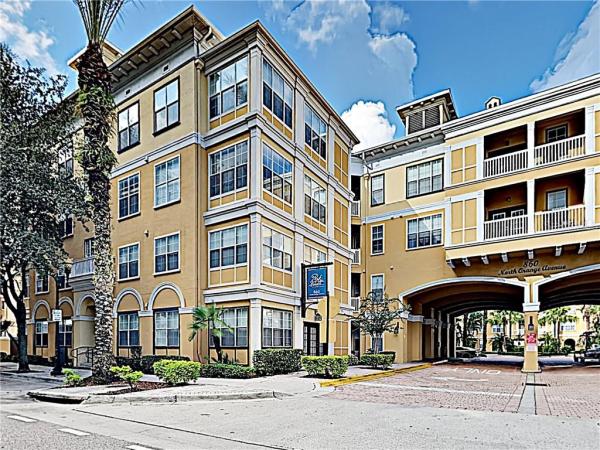 PARK NORTH CHENEY PLACE CONDO