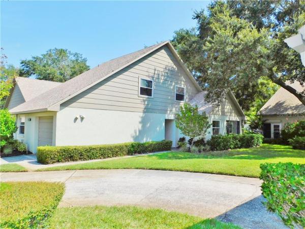 CHATEAUX WOODS CONDO