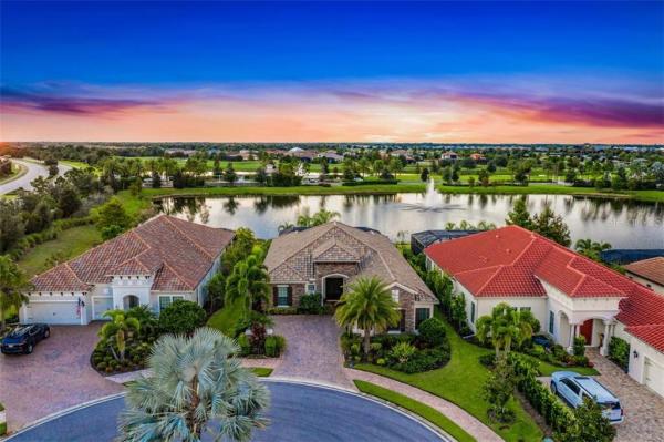 COUNTRY CLUB EAST AT LAKEWOOD RANCH