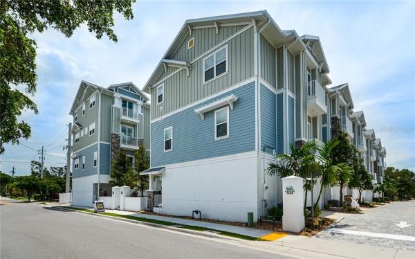 ENCLAVE AT LAUREL PARK