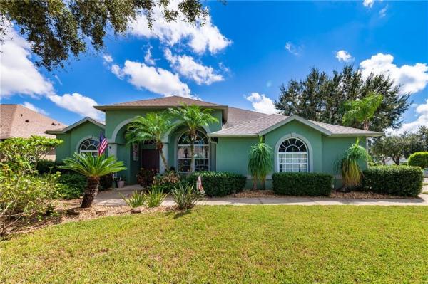 PARKWOOD LAKES PHASE I & II PB28/30