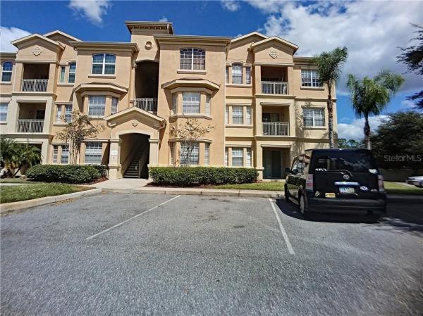 TERRACE RIDGE AT TOWN CENTER EAST CONDO