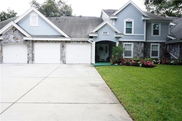 COACH HOMES AT ERROL PH 01