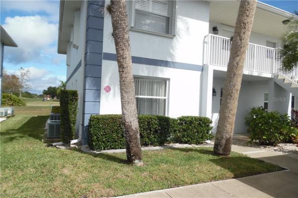 FAIRWAY VILLAS BLDG 02