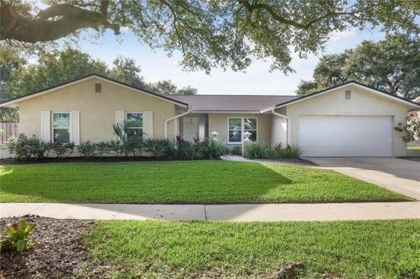 WINTER WOODS UNIT 04