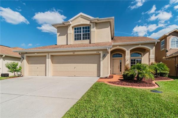 PLANTATION PALMS PH 06