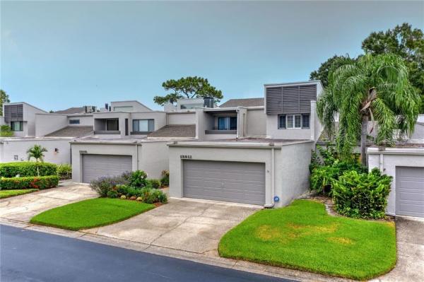 CARROLLWOOD VILLAGE TWINLAKES