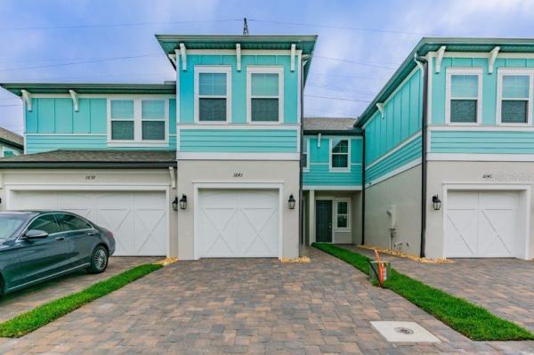 TOWNS AT BELLEAIR GROVE