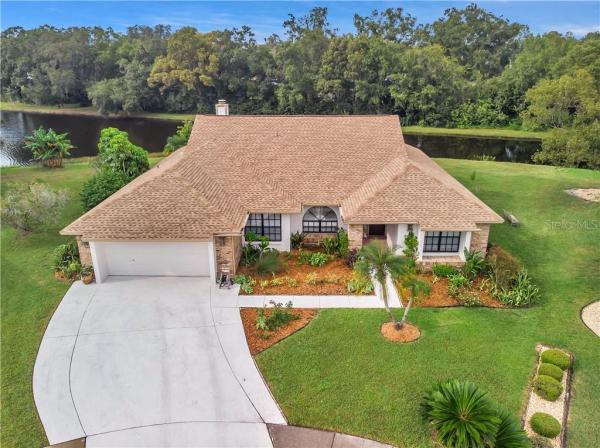 LAKESHORE VILLAGE AT WOODFIELD